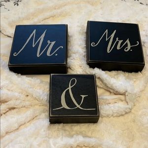 RUSTIC MR. & MRS. WEDDING DECOR